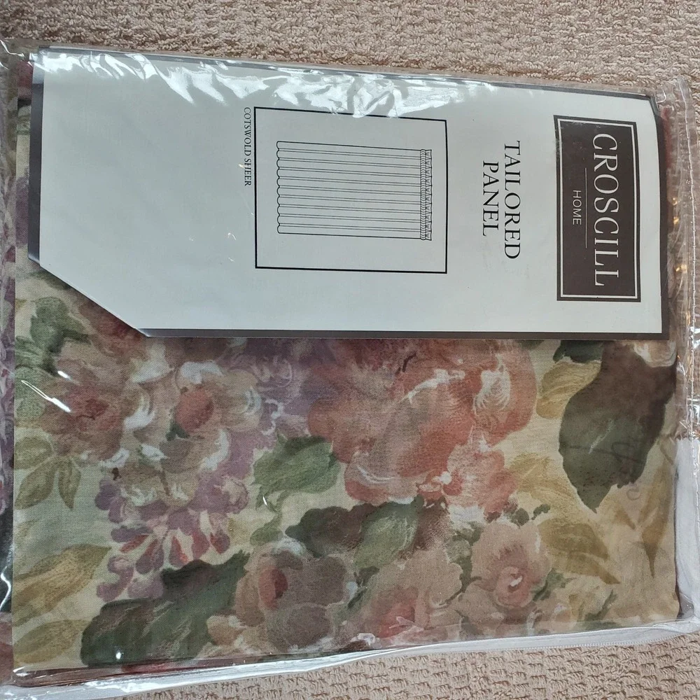 Croscill Cotswold Sheer Floral Tailored Curtain Panel 59x84 Rose Sage 8358 NEW